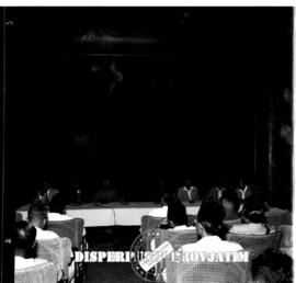 Suasana rapat front pembebasan Irian Barat  di Surabaya, tahun 1958