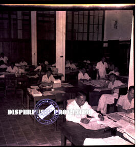 C. K. C. Suasana di dalam kantor, 16 – 11 – 1954