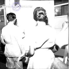 Suasana eksposisi / pameran operation board maritim pada Hari Maritim di Surabaya, tahun 1963