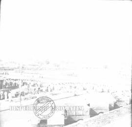 Suasana upacara peringatan Hari Pahlawan di Tugu, Surabaya, 10 – 11 – 1959