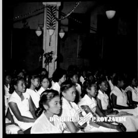 Malam resepsi peringatan hari ibu di surabaya, 22 – 12 – 1954