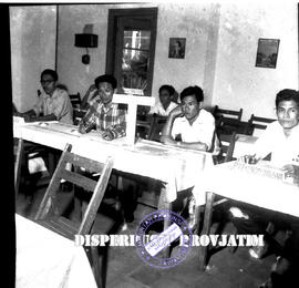 Delegasi dari PT. Ekonomi Surabaya pada kongres ke II Majelis Mahasiswa Indonesia di Surabaya, 25...