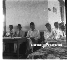 Impresi kehidupan sehari – hari masyarakat Madura. 7 Mei 1957.