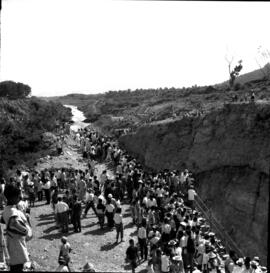Peresmian pembukaan terowongan Neyama Tulungangung, 24 Mei 1961