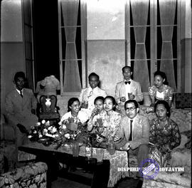 Para tamu udangan acara lebaran di gubernuran, 26 – 6 – 1952