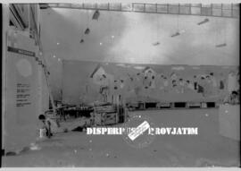 Persiapan stand eksposisi / pameran PMI (Palang Merah Indonesia) di Surabaya yang ditinjau / diha...