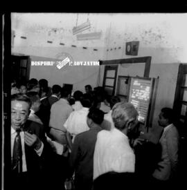 Para undangan pada eksposisi / pameran Operation Board Maritim pada Hari Maritim di  surabaya, ta...