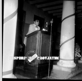 Gubernur R.T.A. Milono sedang menyampaikan pidato dalam malam peringatan Hari Kebangkitan Nasiona...