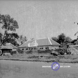Gedung persit Situbundo, tgl. 4 April 1957.