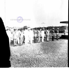 Para pejabat dan perwira pada upacara peringatan HUT Kemerdekaan Republik Indonesia di Tugu Pahla...