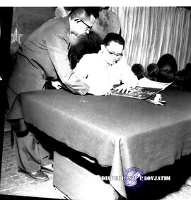 Peresmian  Kereta malam : Penandatanganan peresmian , 6 Juli 1961