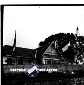 Gedung pusat pelatihan pemuda Taruna Looka pada Konferensi Pendidikan Masyarakat Pacet Mojokerto,...