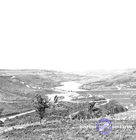 Coverdam Karangkates Dam Karangkates dari jauh 28 Nopember 1964