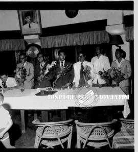 Para pemimpin kongres ke I Ikatan Buruh Pelabuhan Republik Indonesia (IBPRI) seluruh Indonesia di...