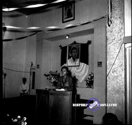 Sambutan panitia pada malam peringatan hari kartini di Balai Kota Surabaya, 21 – 4 – 1953