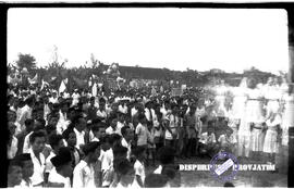 Suasana peringatan hari buruh di sebuah lapangan di surabaya, 1 – 5 – 1955