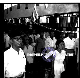 Peringatan 17 Agustus 1958 di Djapen  Djatim/Japen Jatim. (Djawatan Penerangan  Djawa Timur) di S...