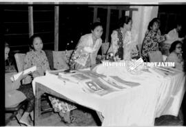 Suasana peringatan Hari Kartini di Balai Pemuda Surabaya, 21 – 4 – 1960